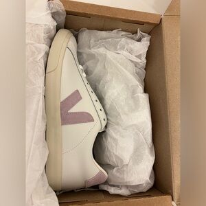 Veja leather sneakers size 9